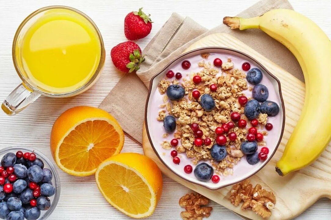 Bessen en fruit zijn voedingsmiddelen met veel voedingsvezels